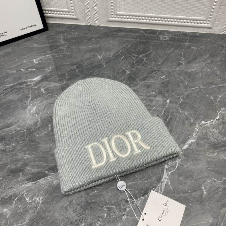 Dior-hat-120617-27_893876_1d54096e-5963-4e00-93c9-bdee33eefaba.jpg Beanie - Image 1