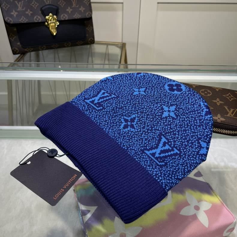 LV-Hat-7_832950.jpg Beanie - Image 1